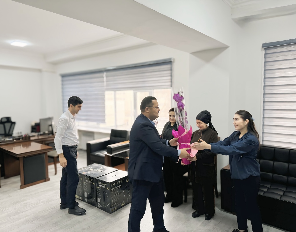 Hurmatli va aziz ayollar!